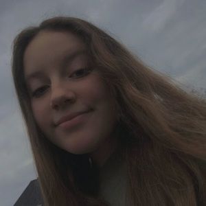 Meet your Posher, Mia